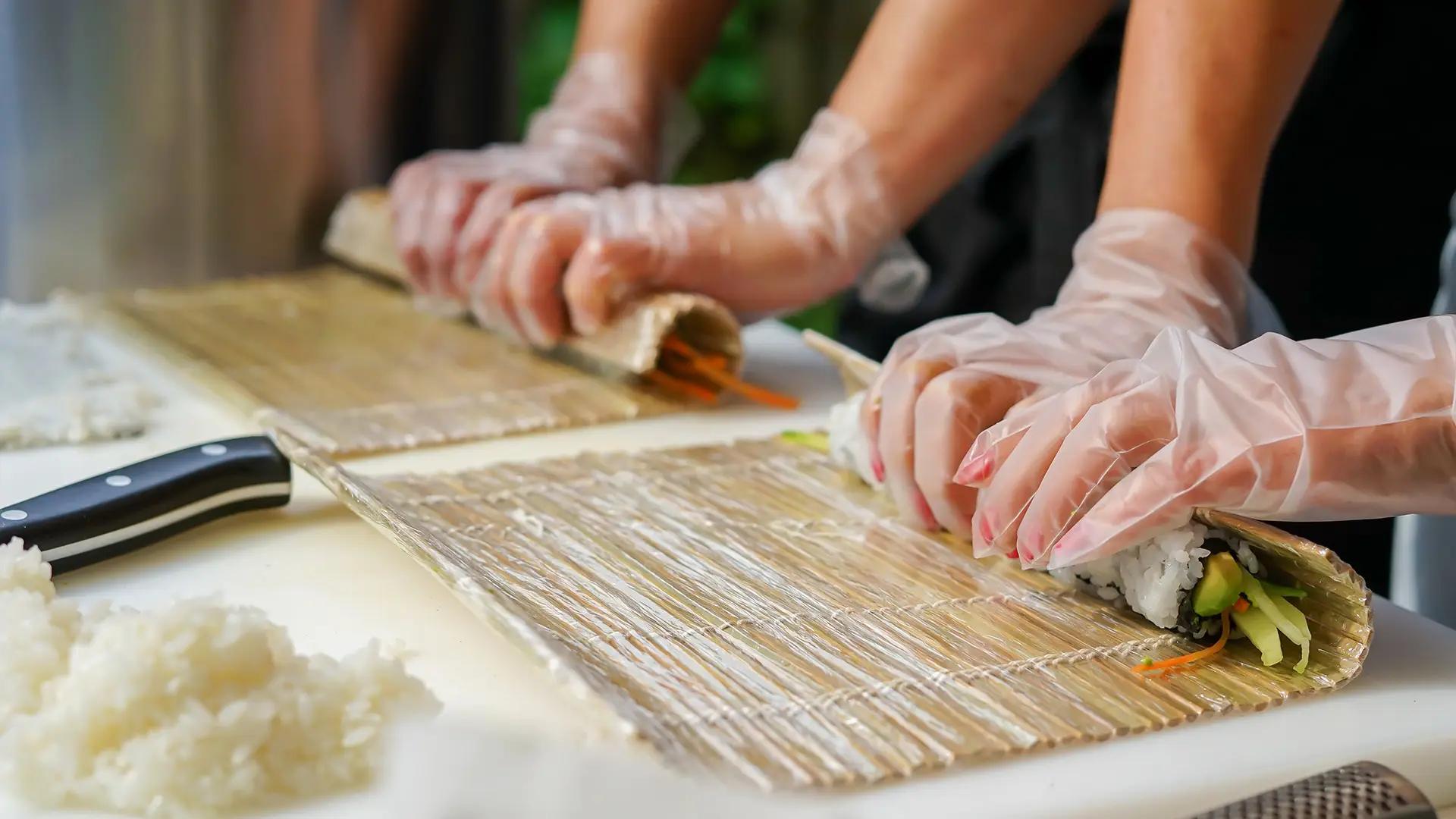 Versterk je team met een sushi workshop avontuur!