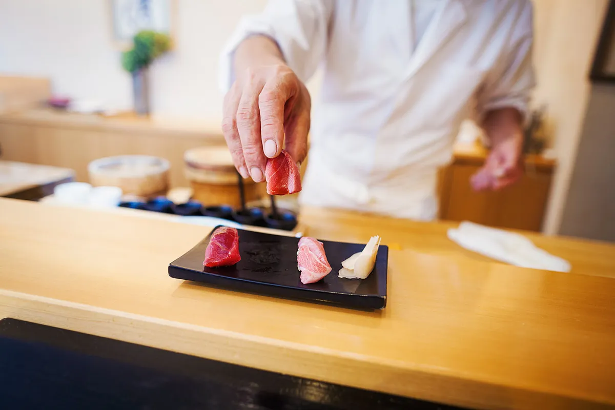 WHAT IS AN OMAKASE SUSHI EXPERIENCE?